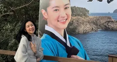 年龄仿佛按下暂停键！54岁的《大长今》李英爱容颜依旧惊艳