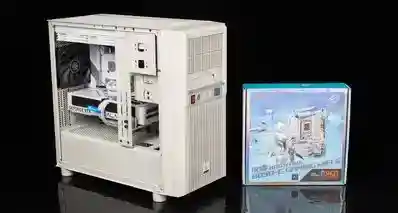 银昕FLP03复古壳装机：9850X3D+华硕ROG B850小吹雪+影驰RTX 5080