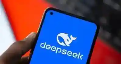 登顶全球第一！DeepSeek 周调用量 33.6 万亿 Token